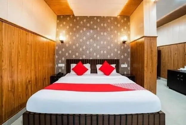 Deluxe Tek Büyük Yataklı Oda