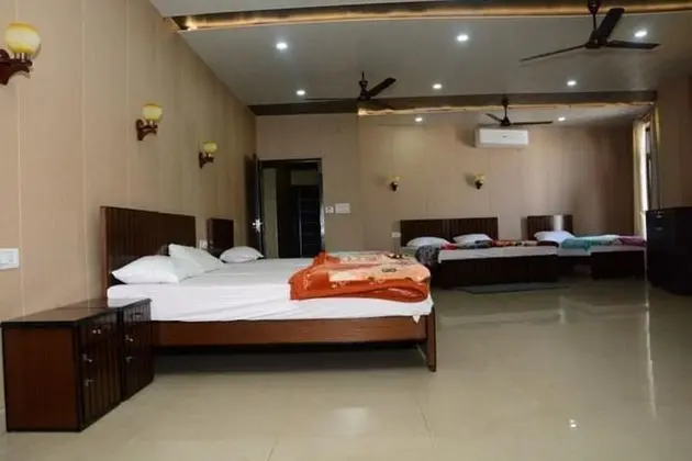 Luxury Tek Büyük Yataklı Oda