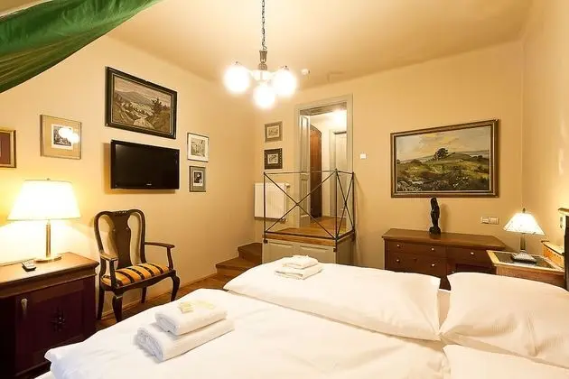 Standard Tek Büyük Yataklı Oda