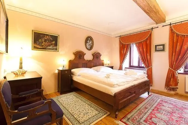 Standard Tek Büyük Yataklı Oda