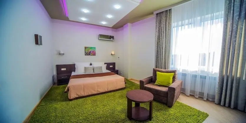 Deluxe Tek Büyük Yataklı Oda, 1 Çift Kişilik Yatak ve Çekyat