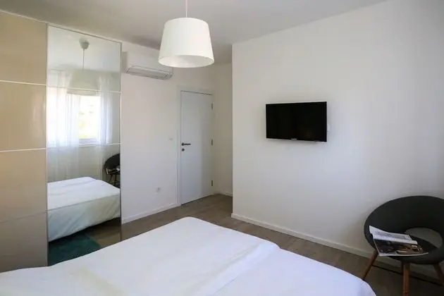 Ev (Kreso - with pool - H(8))