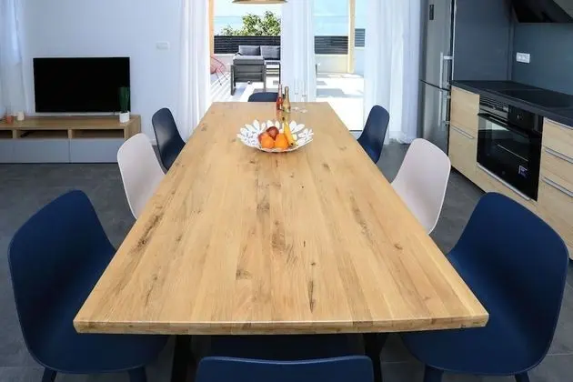 Ev (Kreso - with pool - H(8))