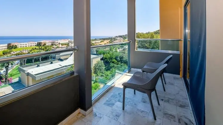Apart Daire, 2 Yatak Odası, 2 Banyolu, Deniz Manzaralı