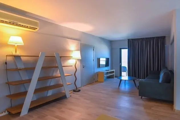 Apart Daire, 2 Yatak Odası, 2 Banyolu, Deniz Manzaralı