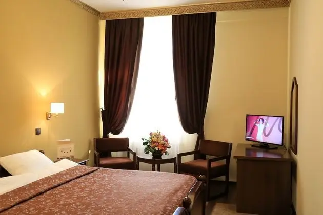 Comfort Tek Büyük Yataklı Oda