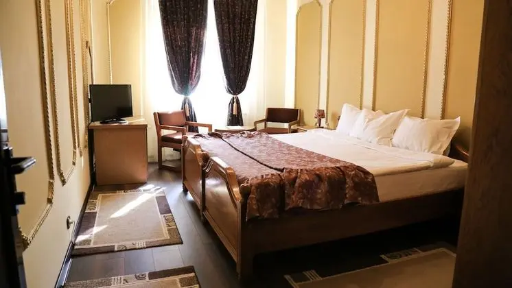 Comfort Tek Büyük Yataklı Oda
