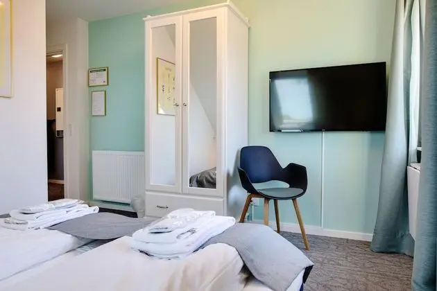 Basic Tek Büyük Yataklı Oda