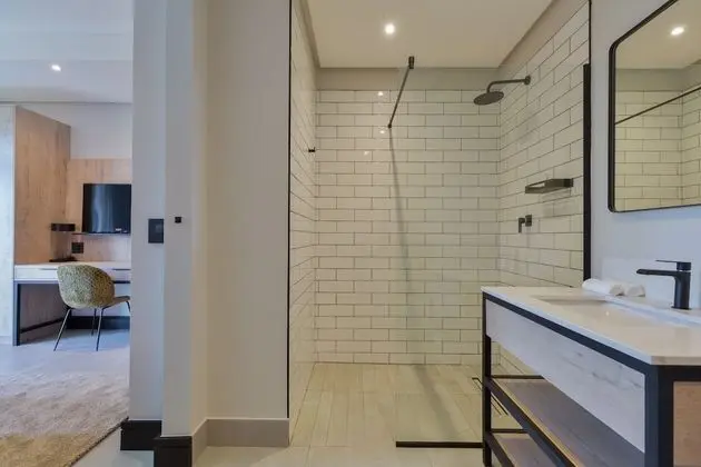 Deluxe Tek Büyük veya İki Ayrı Yataklı Oda