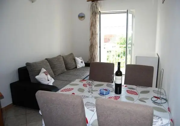 Apart Daire (Krila - cozy and seaview - A1(2+2))