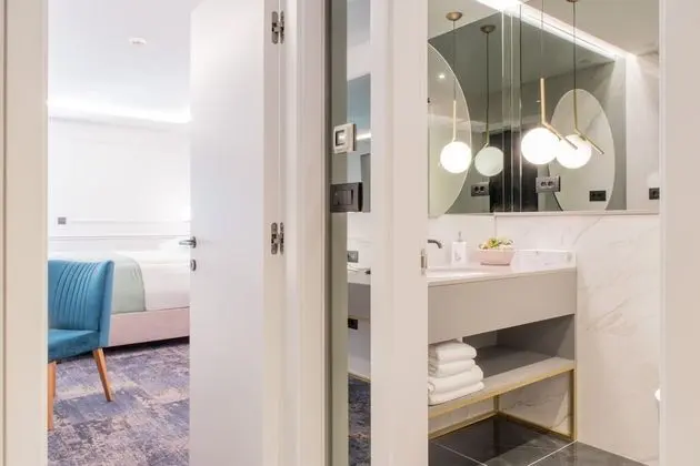 Deluxe Üç Kişilik Oda, Balkon, Deniz Manzaralı