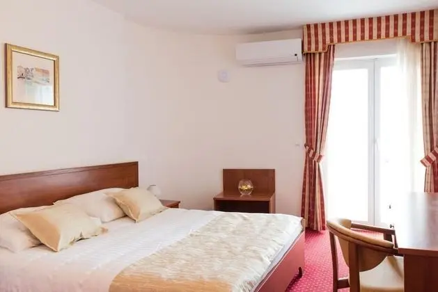 Superior Tek Büyük Yataklı Oda, Balkon, Deniz Manzaralı