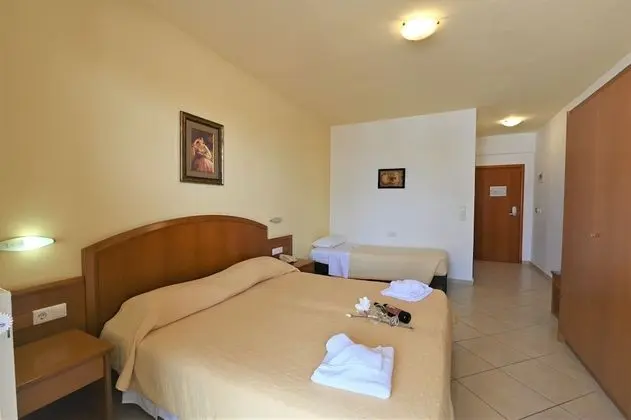 Deluxe Tek Büyük veya İki Ayrı Yataklı Oda, Birden Çok Yatak, Sigara İçilmez, Özel Banyo
