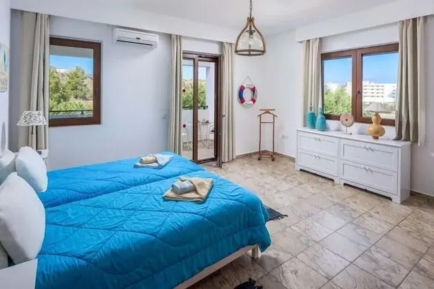 Villa, 3 Yatak Odası, Kişiye Özel Havuzlu, Deniz Manzaralı