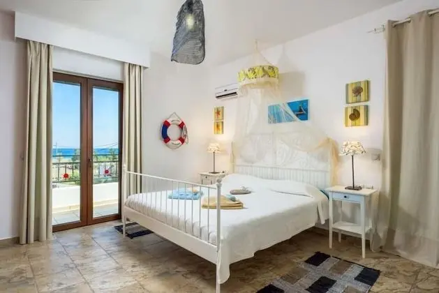 Villa, 3 Yatak Odası, Kişiye Özel Havuzlu, Deniz Manzaralı