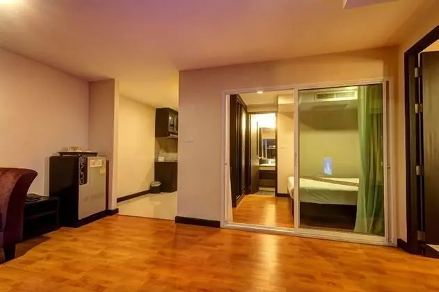 2 Bedroom Suite