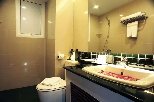 2 Bedroom Suite