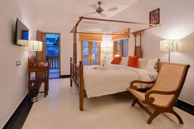 Deluxe Tek Büyük Yataklı Oda, Balkon, Şehir Manzaralı