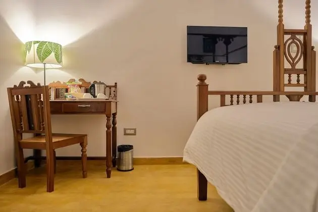 Deluxe Tek Büyük Yataklı Oda, Balkon, Şehir Manzaralı