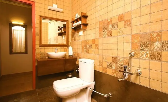 Deluxe Tek Büyük Yataklı Oda, 1 En Büyük (King) Boy Yatak, Sigara İçilmez, Banyolu/Duşlu