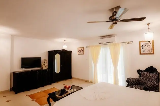 Premium Tek Büyük Yataklı Oda