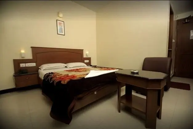 Deluxe Tek Büyük Yataklı Oda, Engellilere Uygun, Şehir Manzaralı