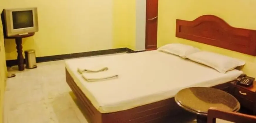 Deluxe Tek Büyük Yataklı Oda, 1 En Büyük (King) Boy Yatak, Engellilere Uygun, Şehir Manzaralı