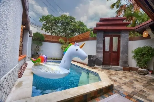 Honeymoon Villa