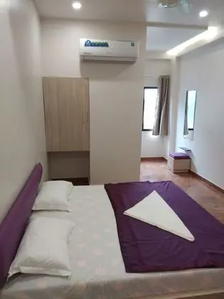 Deluxe Tek Büyük Yataklı Oda (AC)