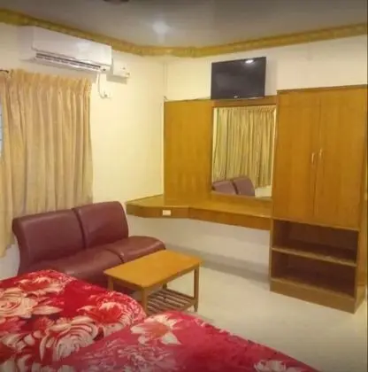 Deluxe Tek Büyük Yataklı Oda, 1 En Büyük (King) Boy Yatak, Engellilere Uygun, Şehir Manzaralı