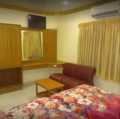 Deluxe Tek Büyük Yataklı Oda, 1 En Büyük (King) Boy Yatak, Engellilere Uygun, Şehir Manzaralı