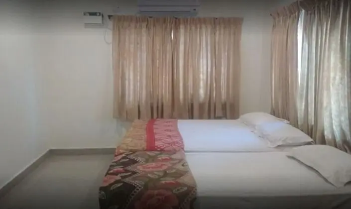 Deluxe Tek Büyük Yataklı Oda, 1 En Büyük (King) Boy Yatak, Engellilere Uygun, Şehir Manzaralı