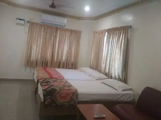 Deluxe Tek Büyük Yataklı Oda, 1 En Büyük (King) Boy Yatak, Engellilere Uygun, Şehir Manzaralı