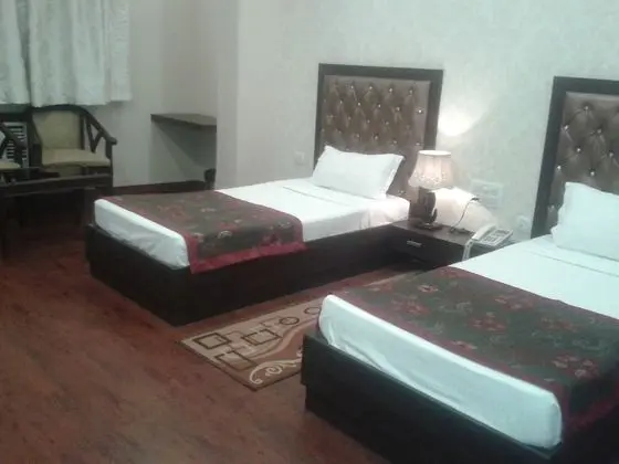Deluxe Dört Kişilik Oda, Birden Çok Yatak
