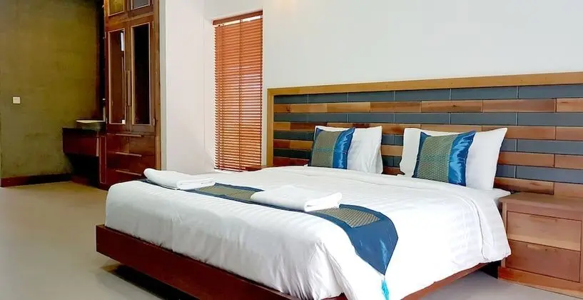 Deluxe Tek Büyük Yataklı Oda, Bahçe Manzaralı