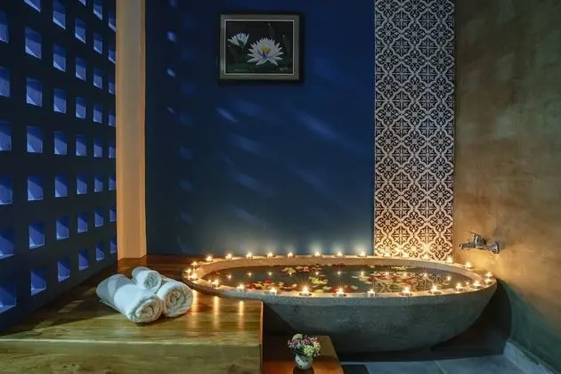 Deluxe Tek Büyük Yataklı Oda, Bahçe Manzaralı