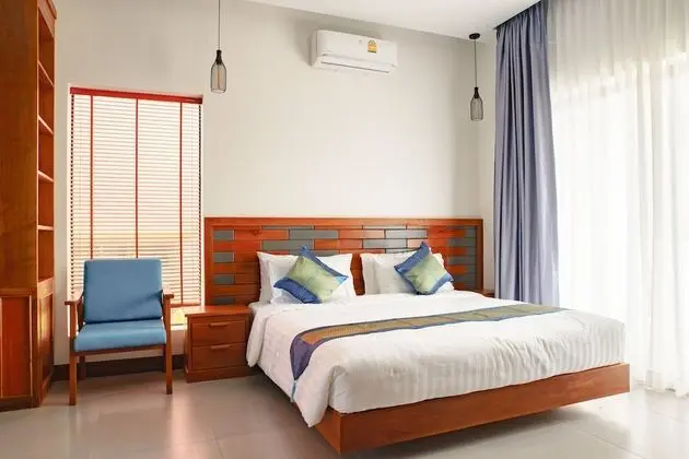 Deluxe Tek Büyük Yataklı Oda, Bahçe Manzaralı