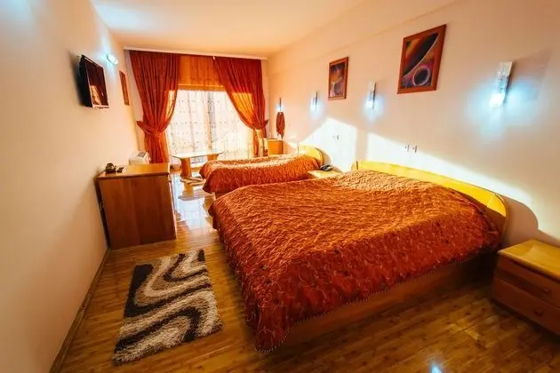 Deluxe Üç Kişilik Oda, Balkon