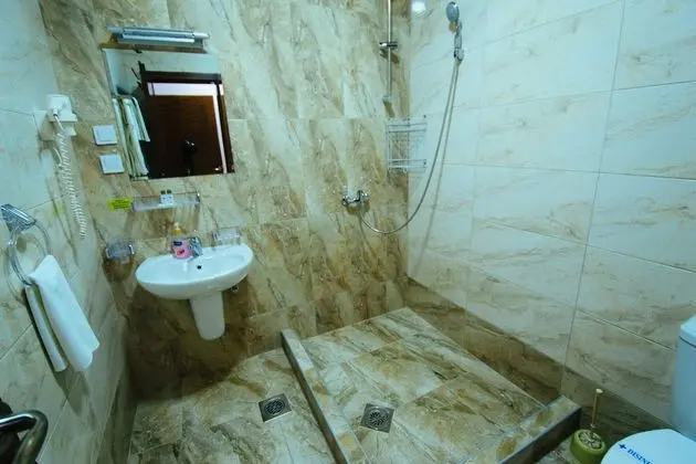 Standard Tek Büyük veya İki Ayrı Yataklı Oda
