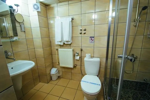 Standard Tek Büyük veya İki Ayrı Yataklı Oda, Balkon