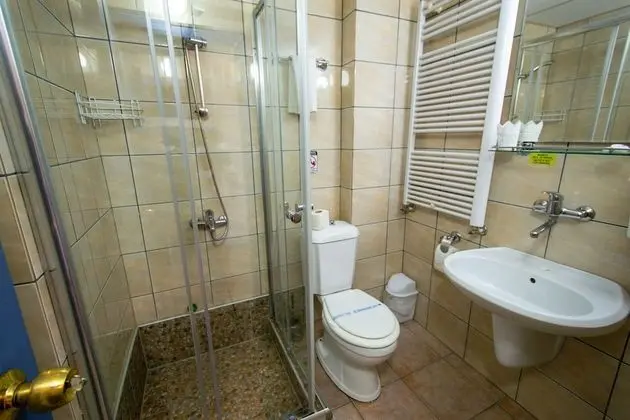 Standard Tek Büyük veya İki Ayrı Yataklı Oda, Balkon