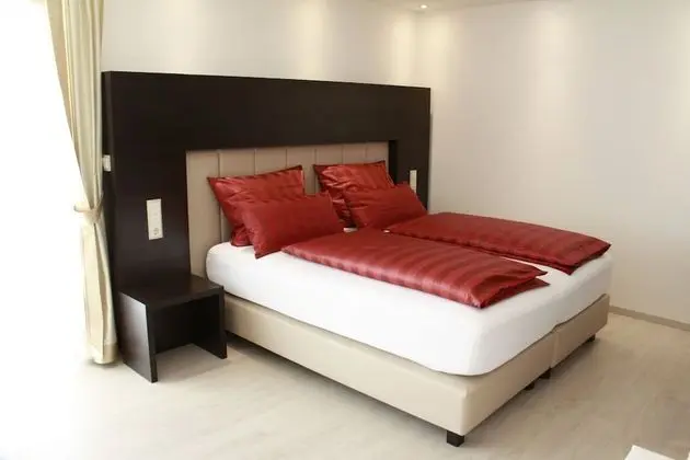 Tek Büyük Yataklı Oda, Balkon