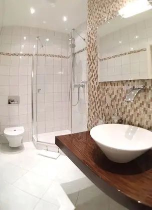 Tek Büyük Yataklı Oda, Balkon