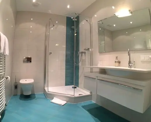 Tek Büyük Yataklı Oda, Balkon