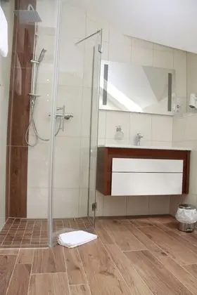 Tek Büyük Yataklı Oda, Balkon