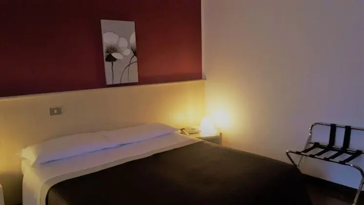 Büyük Yataklı Tek Kişilik Oda