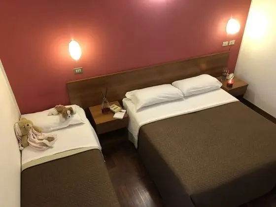 Standard Üç Kişilik Oda