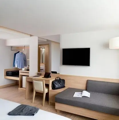Standard King Room