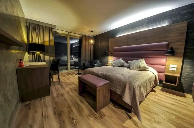 Superior Tek Büyük Yataklı Oda, Göl Manzaralı