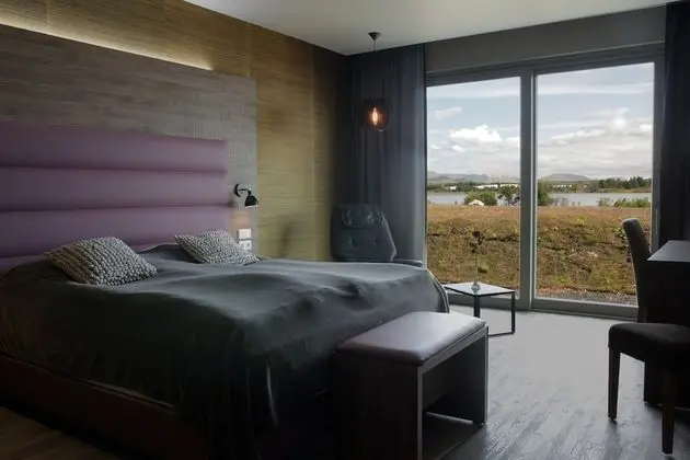 Superior Tek Büyük Yataklı Oda, Göl Manzaralı